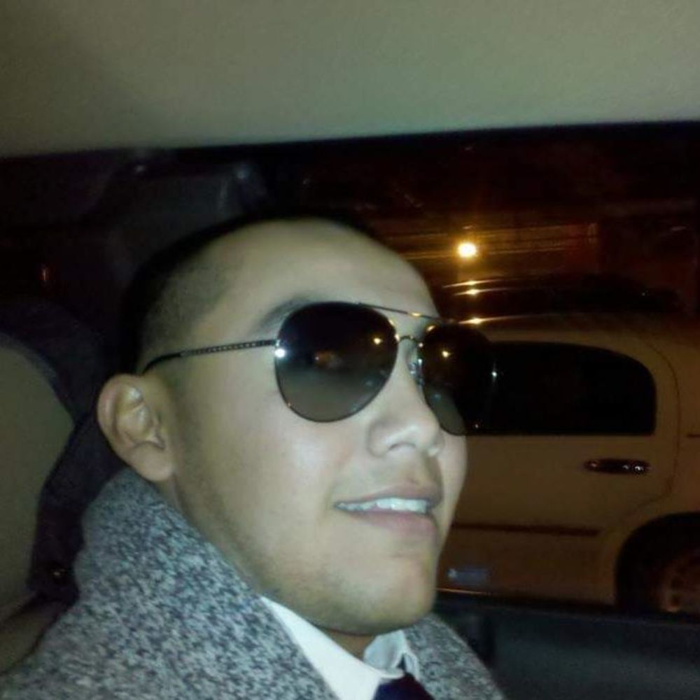 Meet your Posher, Luis
